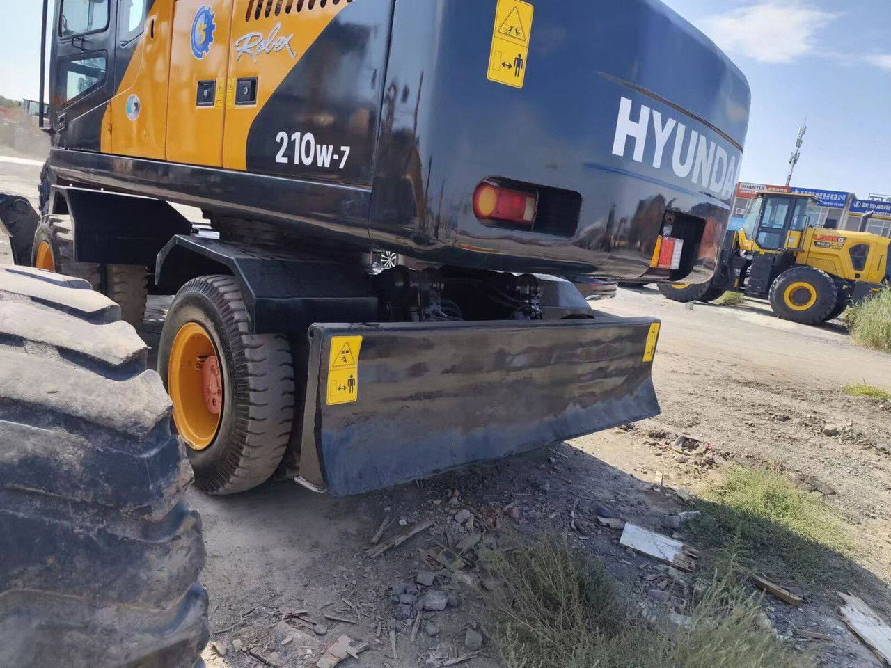 Hyundai R210-7 / Cummins / 1800MTH / Works Great Like NEW - Excavadora de ruedas: foto 3 Hyundai R210-7 / Cummins / 1800MTH / Works Great Like NEW - Excavadora de ruedas: foto 3