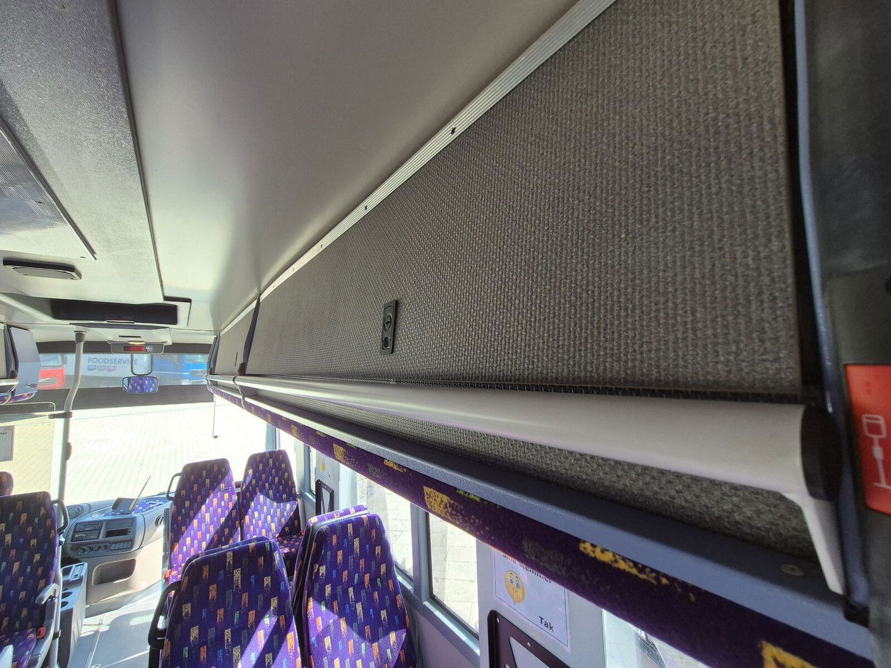 Autobús suburbano Irisbus 330 KM / Automat / 24 + 1 Seats / Like Camper / SO LAR Panels: foto 22