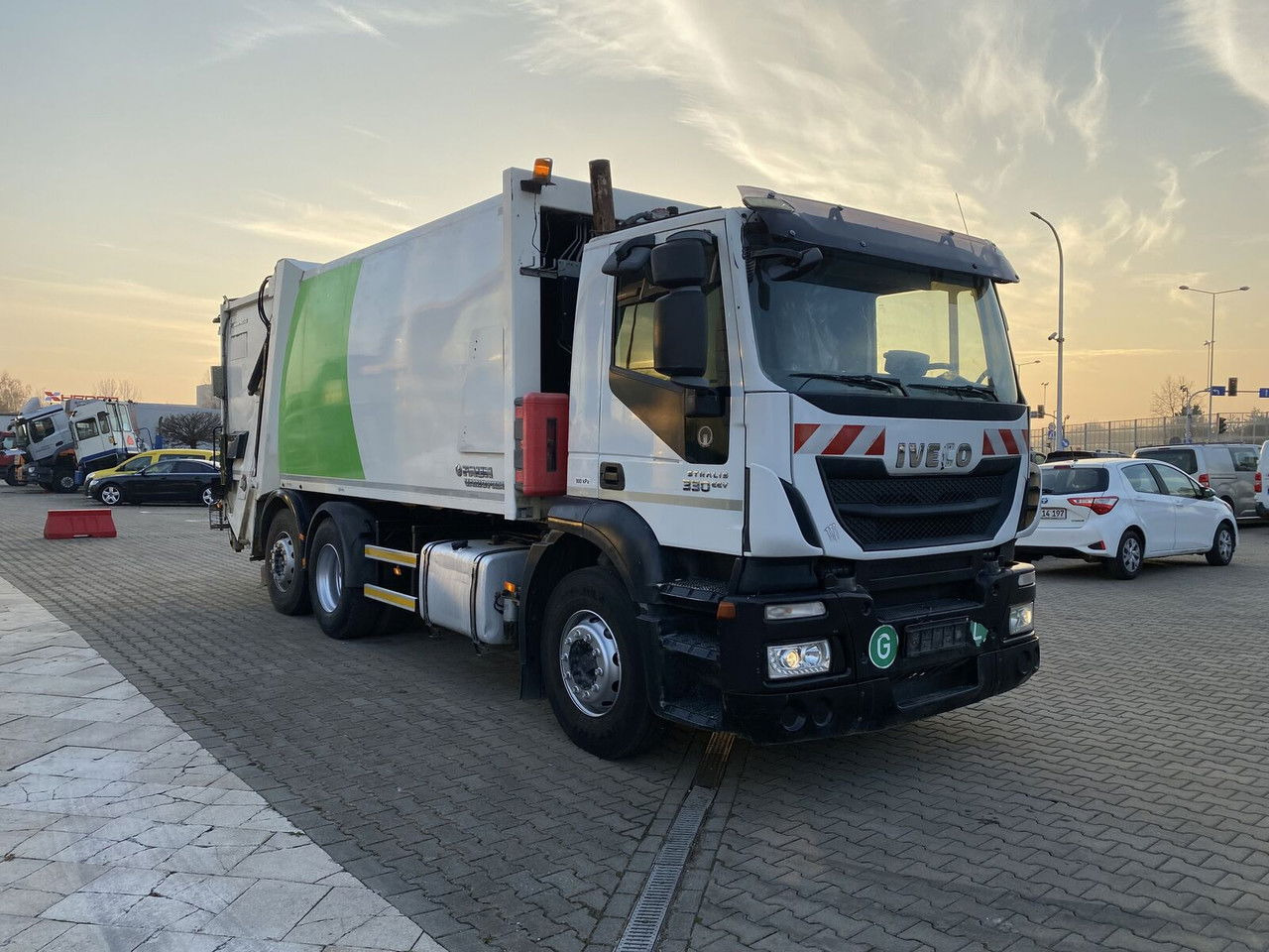 Iveco Stralis 330 EEV / Faun Vario Press 11 27M3 / Service NEW / TOP - Camión de basura: foto 1 Iveco Stralis 330 EEV / Faun Vario Press 11 27M3 / Service NEW / TOP - Camión de basura: foto 1
