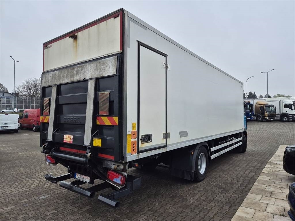 MAN TGM 15.250 / 1 OWNER / SERVICED AT MAN! / EURO 6 - Camión frigorífico: foto 2 MAN TGM 15.250 / 1 OWNER / SERVICED AT MAN! / EURO 6 - Camión frigorífico: foto 2