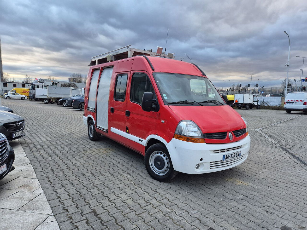RENAULT Renault Master 2.5 DCi / Only 25TKM / Like NEW / WE Have 3 THE Same - Camión de bomberos: foto 5 RENAULT Renault Master 2.5 DCi / Only 25TKM / Like NEW / WE Have 3 THE Same - Camión de bomberos: foto 5