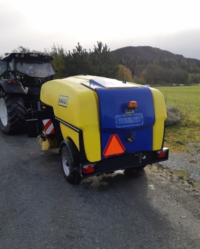 SCHMIDT TSS 122, Like NEW - Barredora vial: foto 3 SCHMIDT TSS 122, Like NEW - Barredora vial: foto 3