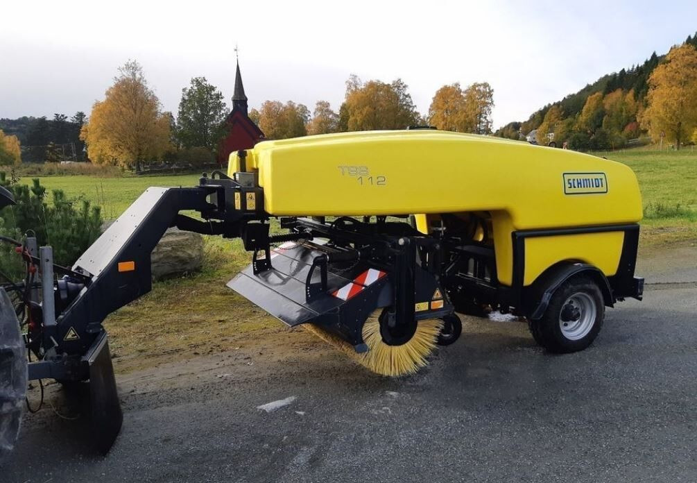 Schmidt TSS 122, Like NEW, Only 203 hours, up to 40KM/h - Transport all - Barredora industrial: foto 2 Schmidt TSS 122, Like NEW, Only 203 hours, up to 40KM/h - Transport all - Barredora industrial: foto 2