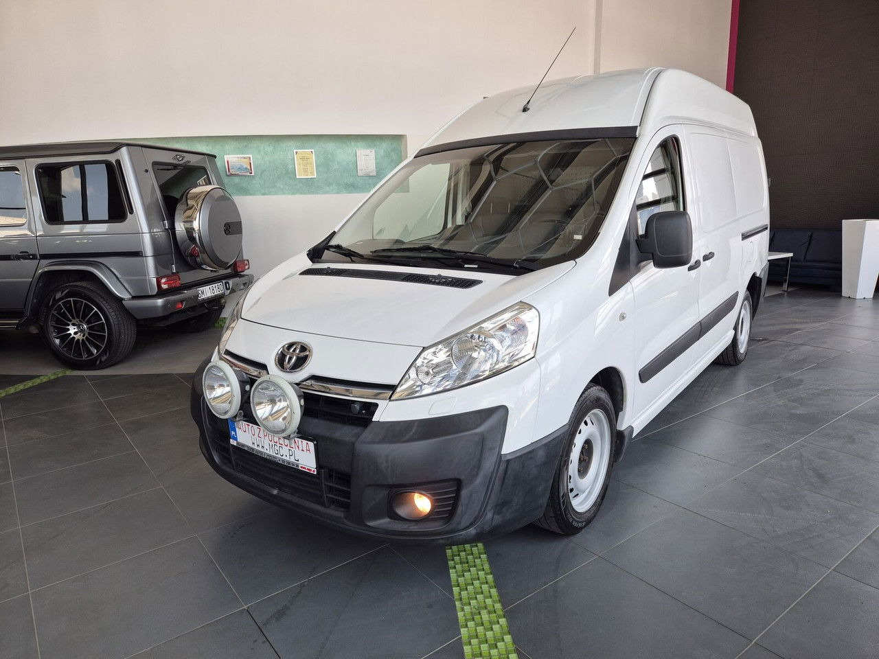 Toyota ProAce 2.0 D4-D / 1 Owner / LOW KM / Webasto / Service CAR - Furgoneta pequeña: foto 2 Toyota ProAce 2.0 D4-D / 1 Owner / LOW KM / Webasto / Service CAR - Furgoneta pequeña: foto 2