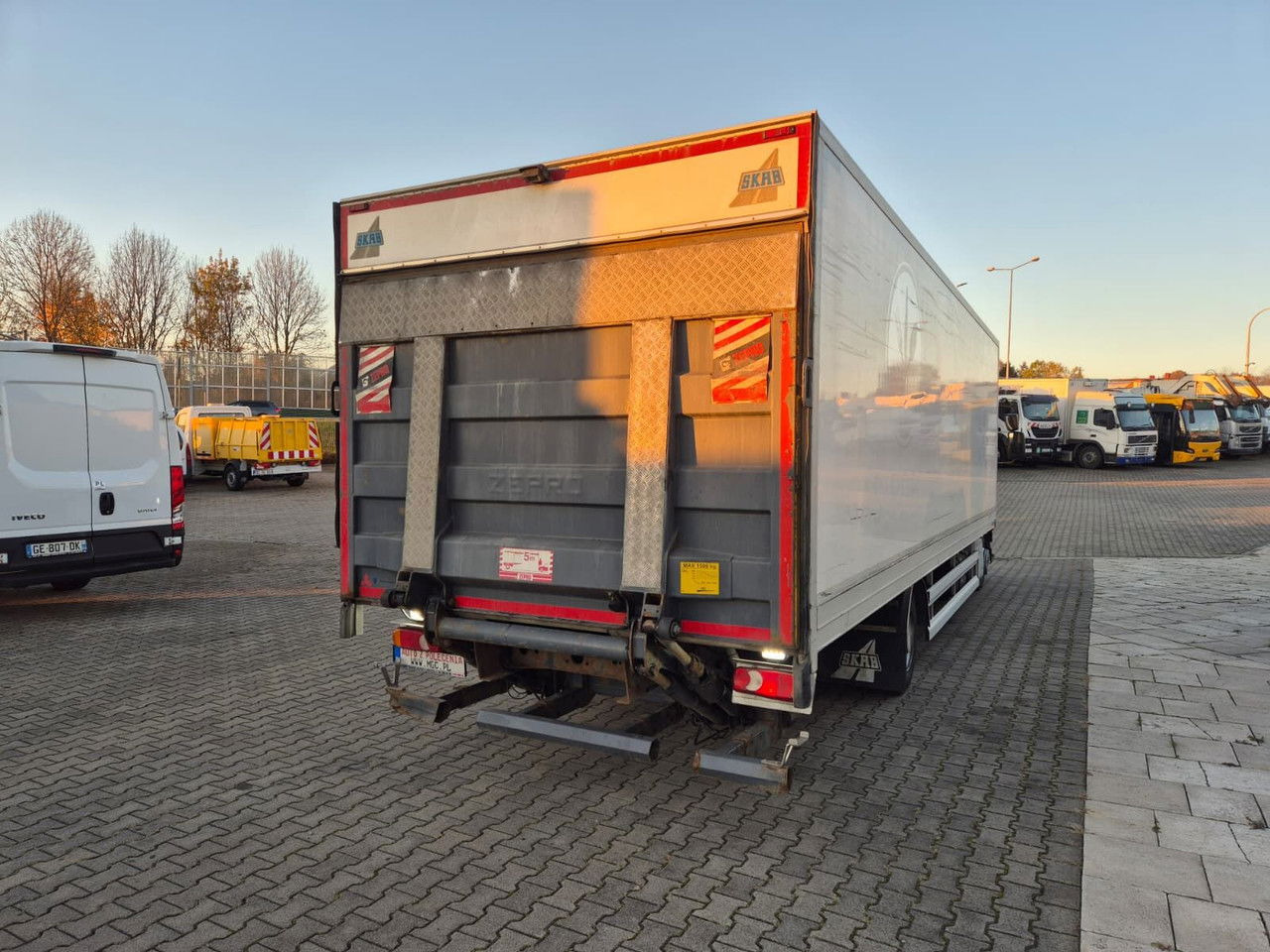 Camión frigorífico Volvo FL 240 Mitsubishi / 1 Owner / Serviced: foto 8