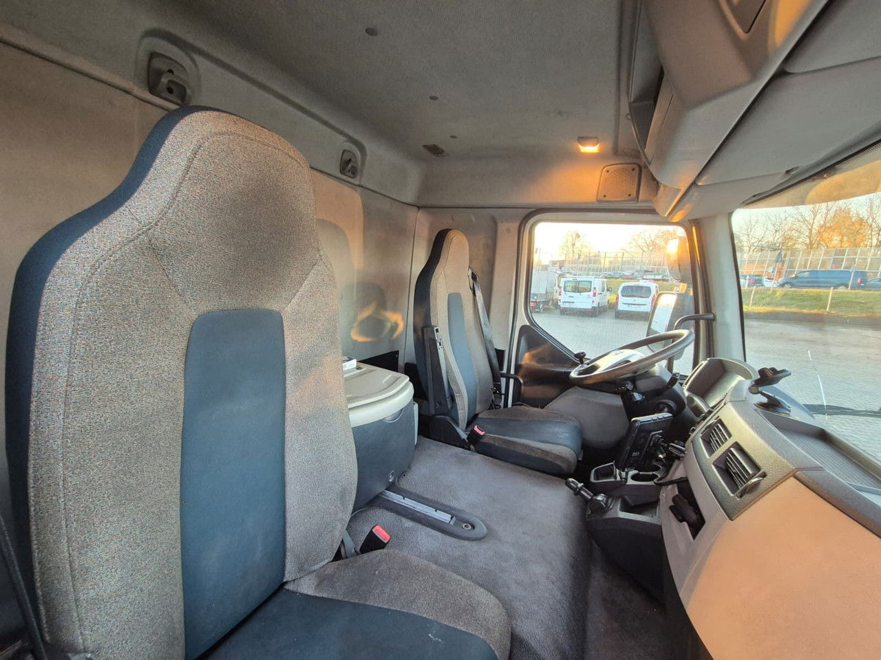 Camión frigorífico Volvo FL 240 Mitsubishi / 1 Owner / Serviced: foto 22