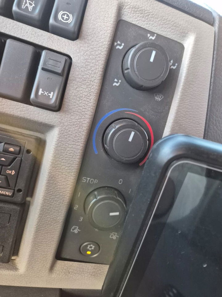 Camión frigorífico Volvo FL 240 Mitsubishi / 1 Owner / Serviced: foto 30