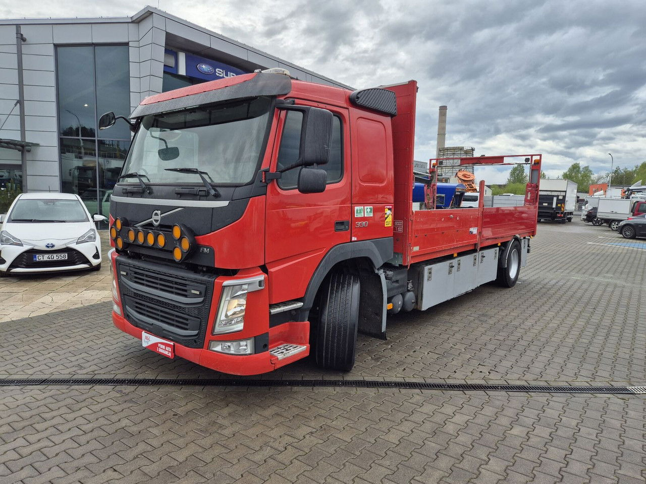 Volvo FM 330 Webasto / HDS Hiab / 1 Owner - Camión caja abierta, Camión grúa: foto 1 Volvo FM 330 Webasto / HDS Hiab / 1 Owner - Camión caja abierta, Camión grúa: foto 1