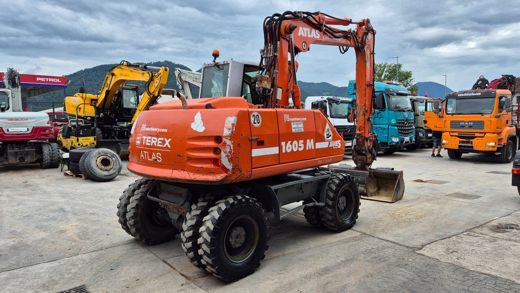 Atlas 1605 - 2005 Year - 2X Buckets - Excavadora de ruedas: foto 3 Atlas 1605 - 2005 Year - 2X Buckets - Excavadora de ruedas: foto 3