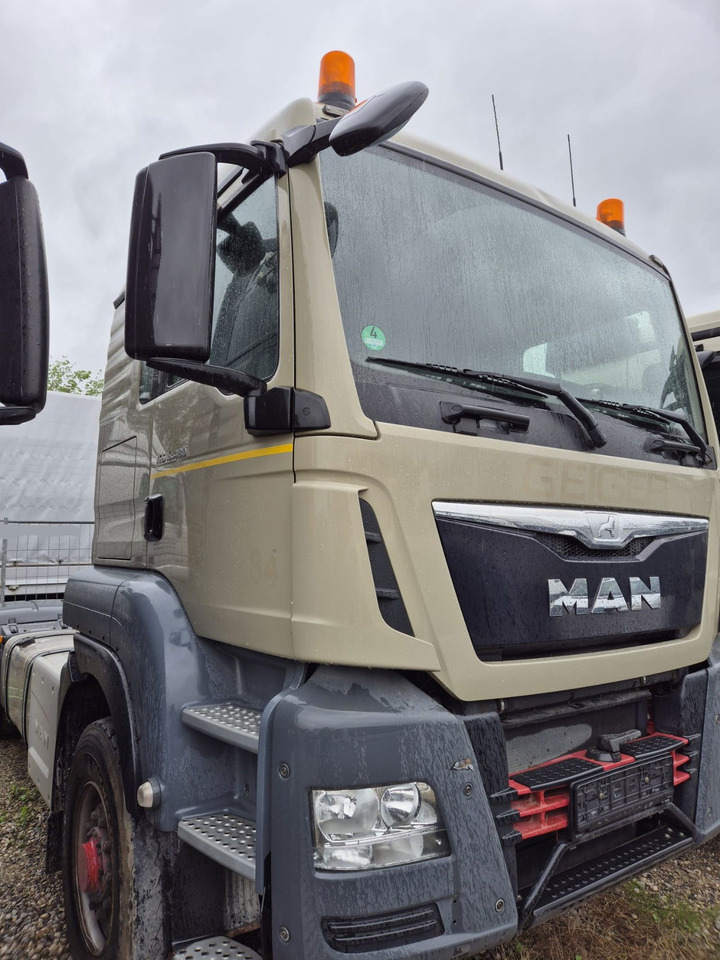 MAN TGS 18.480 4X4 tractor unit - tipper hydraulics - Cabeza tractora: foto 2 MAN TGS 18.480 4X4 tractor unit - tipper hydraulics - Cabeza tractora: foto 2