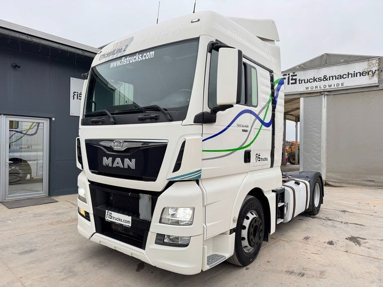 MAN TGX 18.480 4X2 schubodden hydr. + retarder - Cabeza tractora: foto 1 MAN TGX 18.480 4X2 schubodden hydr. + retarder - Cabeza tractora: foto 1
