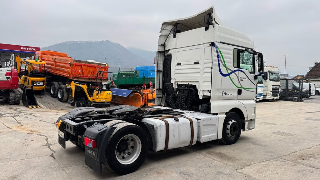 MAN TGX 18.480 4X2 schubodden hydr. + retarder - Cabeza tractora: foto 4 MAN TGX 18.480 4X2 schubodden hydr. + retarder - Cabeza tractora: foto 4
