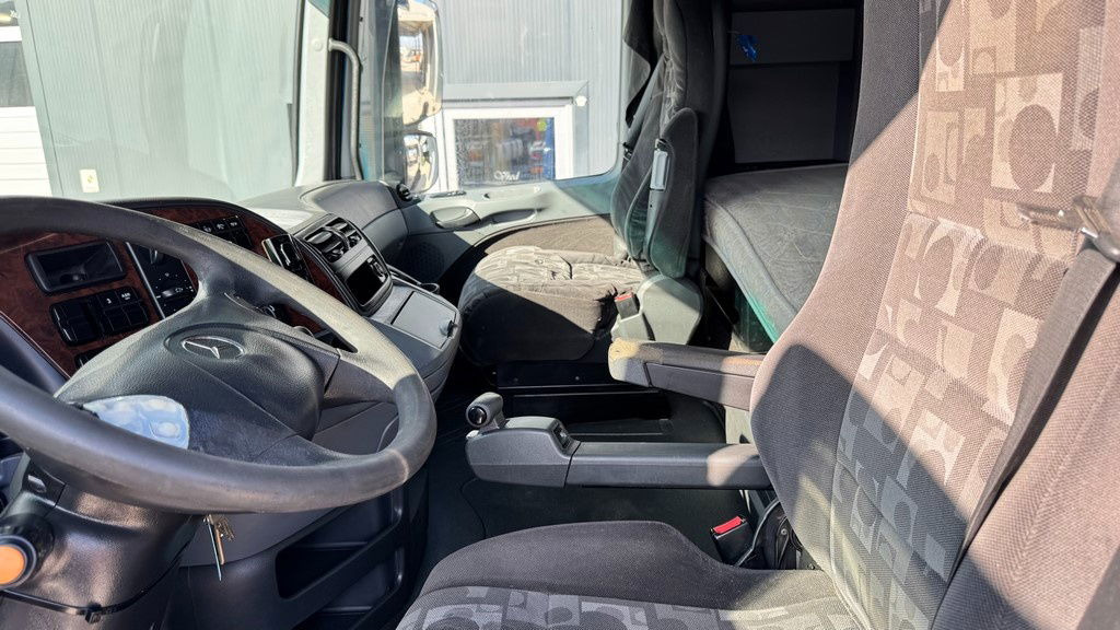Cabeza tractora Mercedes-Benz Actros 1844 4x2 tractor unit - retarder: foto 25 Cabeza tractora Mercedes-Benz Actros 1844 4x2 tractor unit - retarder: foto 25