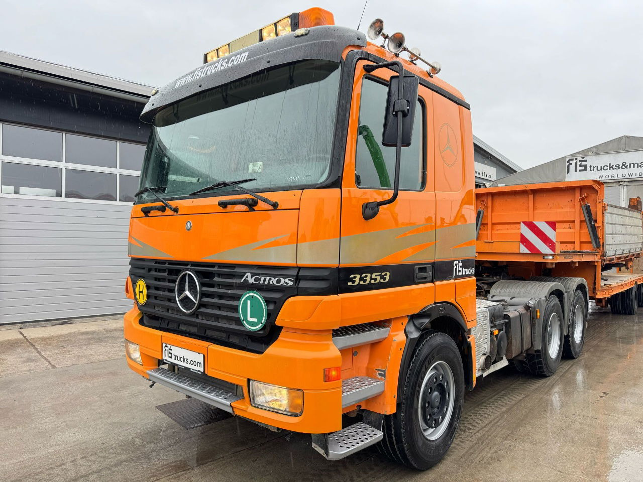 Mercedes-Benz Actros 3353 S 6x4 tractor unit - spring - Cabeza tractora: foto 1 Mercedes-Benz Actros 3353 S 6x4 tractor unit - spring - Cabeza tractora: foto 1