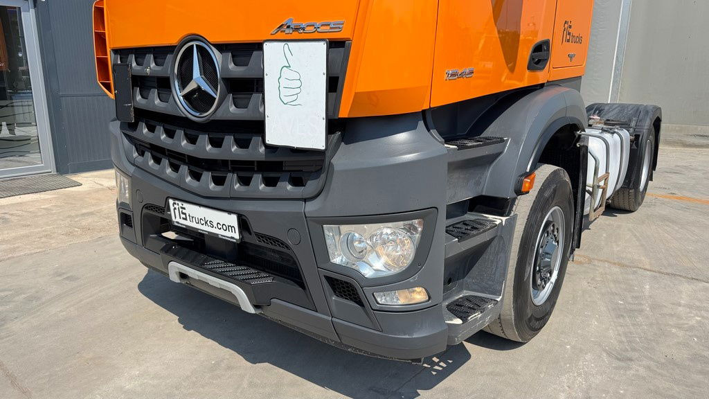 Mercedes-Benz Arocs 1845 HAD 4X4 tractor unit - tipp. hydr. - retarder - Cabeza tractora: foto 2 Mercedes-Benz Arocs 1845 HAD 4X4 tractor unit - tipp. hydr. - retarder - Cabeza tractora: foto 2