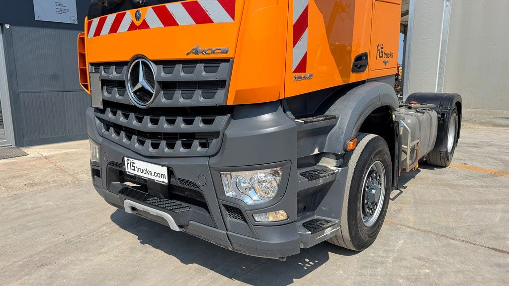 Mercedes-Benz Arocs 1845 HAD 4X4 tractor unit - tipp. hydraulics - retarder - Cabeza tractora: foto 2 Mercedes-Benz Arocs 1845 HAD 4X4 tractor unit - tipp. hydraulics - retarder - Cabeza tractora: foto 2