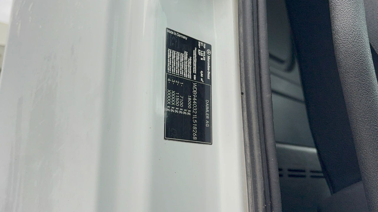 Leasing de  Mercedes-Benz Axor 1836 4x2 tipper hydraulics Mercedes-Benz Axor 1836 4x2 tipper hydraulics: foto 26