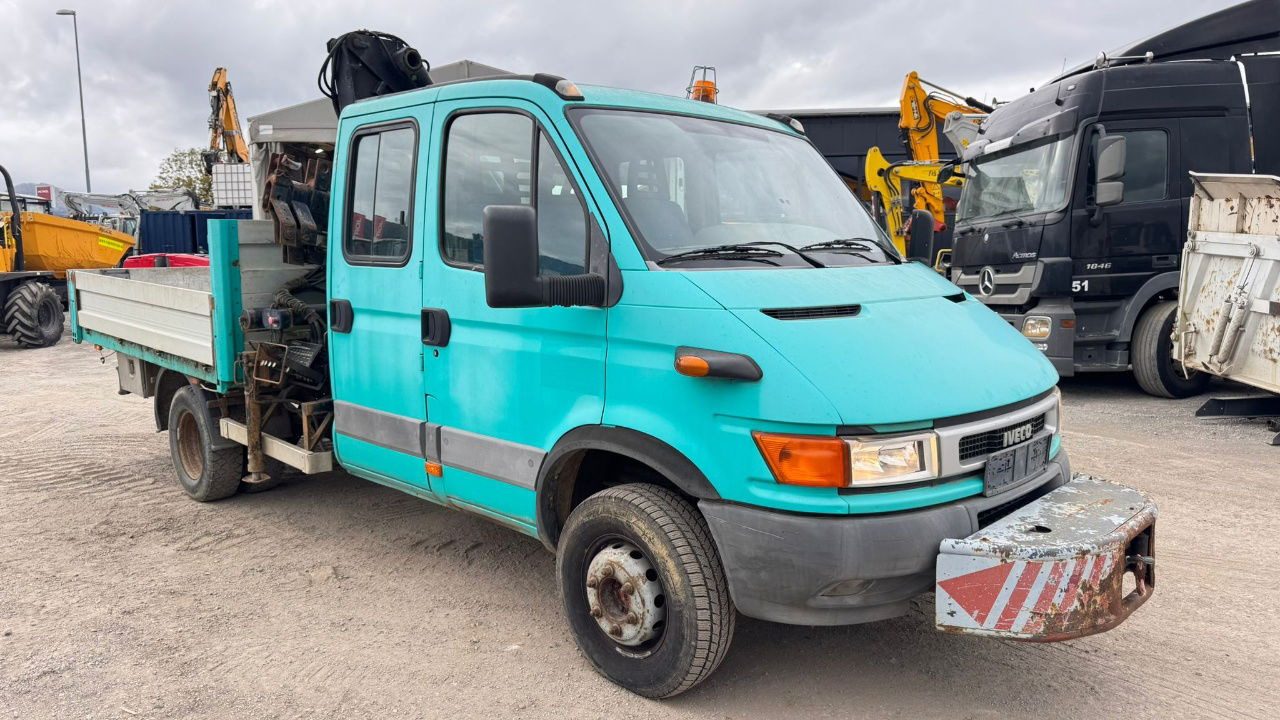 Iveco Daily 65 C15 stake body - Hiab 045-3 - 7.5M - Furgoneta caja abierta, Furgoneta combi: foto 2 Iveco Daily 65 C15 stake body - Hiab 045-3 - 7.5M - Furgoneta caja abierta, Furgoneta combi: foto 2