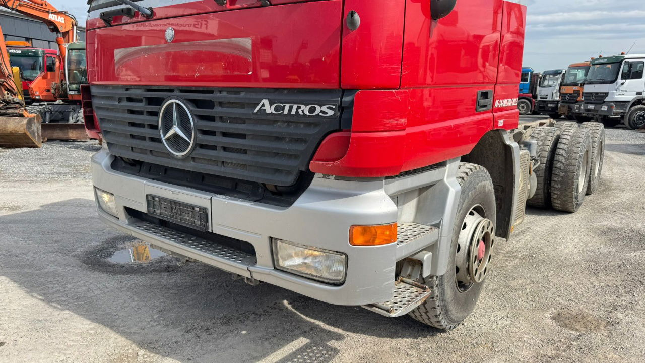 Mercedes-Benz Actros 2631 6x4 chassis - spring - Camión chasis: foto 2 Mercedes-Benz Actros 2631 6x4 chassis - spring - Camión chasis: foto 2