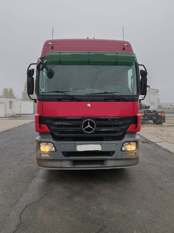 Mercedes-Benz Actros 2644L 6X4 stake body - Palfinger crane PK18500 - Camión caja abierta: foto 3 Mercedes-Benz Actros 2644L 6X4 stake body - Palfinger crane PK18500 - Camión caja abierta: foto 3