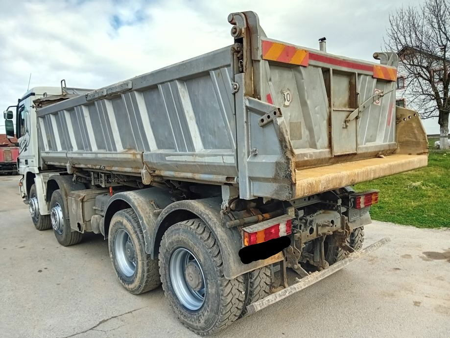 Mercedes-Benz Actros 3241 8x4 meiller tipper - bordmatic - Camión volquete: foto 4 Mercedes-Benz Actros 3241 8x4 meiller tipper - bordmatic - Camión volquete: foto 4