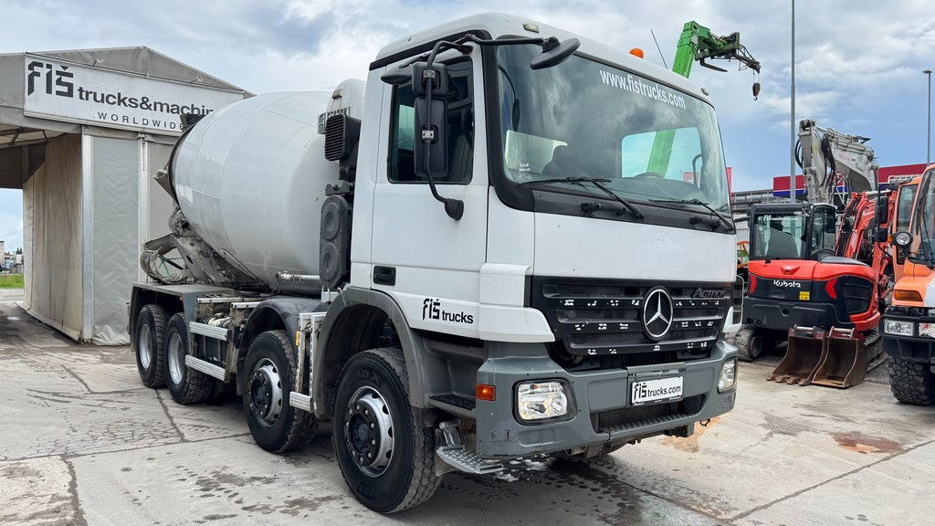 Mercedes-Benz Actros 3241 8x4 mixer 9m3 - Camión hormigonera: foto 3 Mercedes-Benz Actros 3241 8x4 mixer 9m3 - Camión hormigonera: foto 3