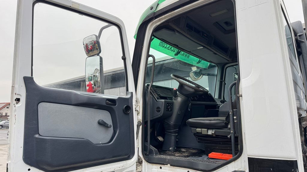 Camión chasis Mercedes-Benz Actros 3331 B 6x4 chassis - big axle: foto 23 Camión chasis Mercedes-Benz Actros 3331 B 6x4 chassis - big axle: foto 23