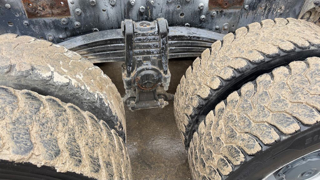 Camión chasis Mercedes-Benz Actros 3331 B 6x4 chassis - big axle: foto 8 Camión chasis Mercedes-Benz Actros 3331 B 6x4 chassis - big axle: foto 8