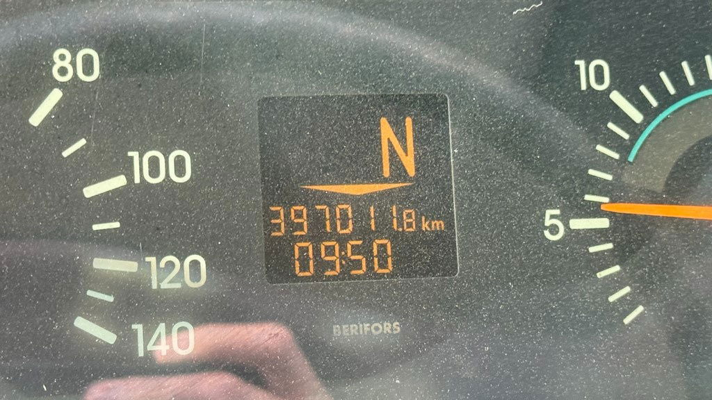 Camión chasis Mercedes-Benz Actros 3331 B 6x4 chassis - big axle: foto 27 Camión chasis Mercedes-Benz Actros 3331 B 6x4 chassis - big axle: foto 27