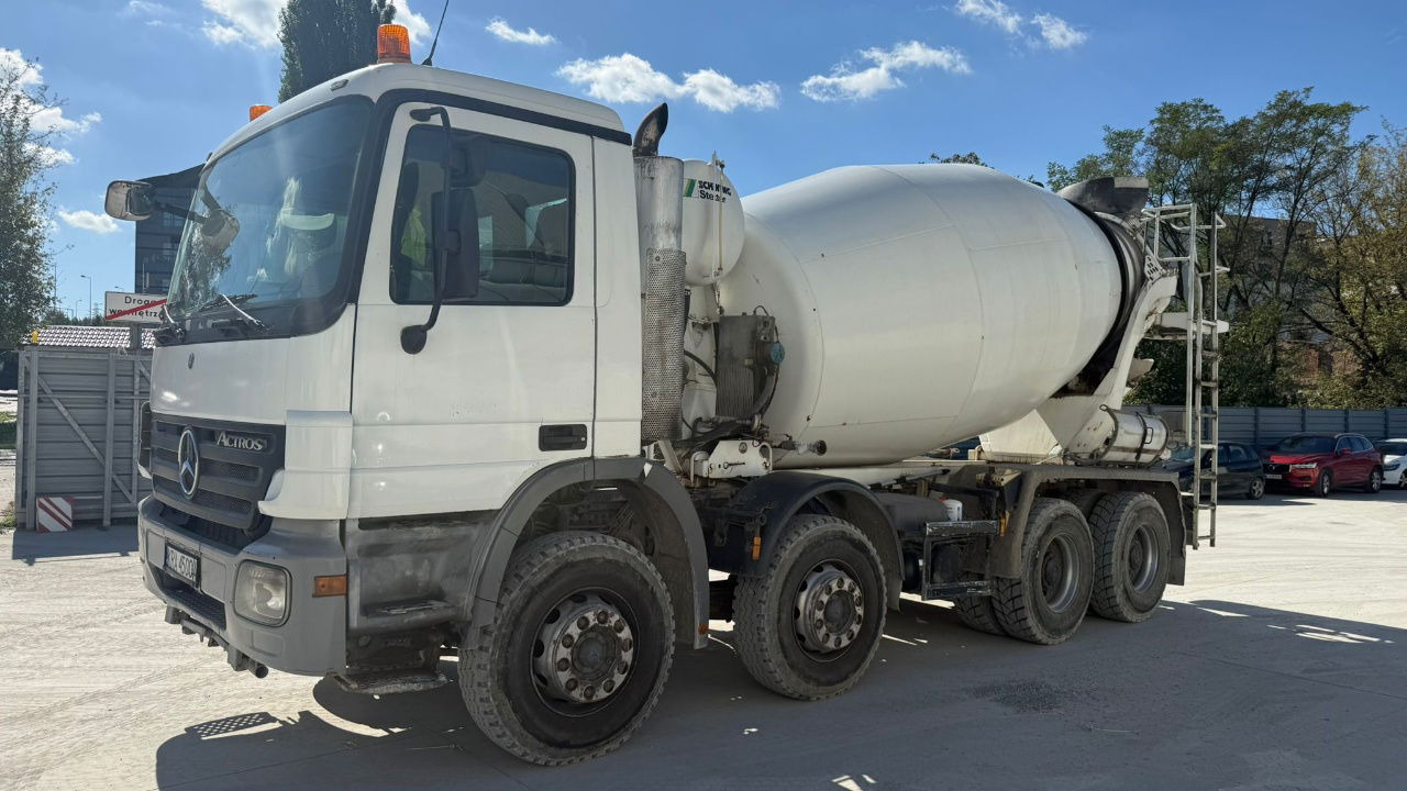 Mercedes-Benz Actros 3532 8x4 beton Schwing mixer 10m3 - Camión hormigonera: foto 2 Mercedes-Benz Actros 3532 8x4 beton Schwing mixer 10m3 - Camión hormigonera: foto 2