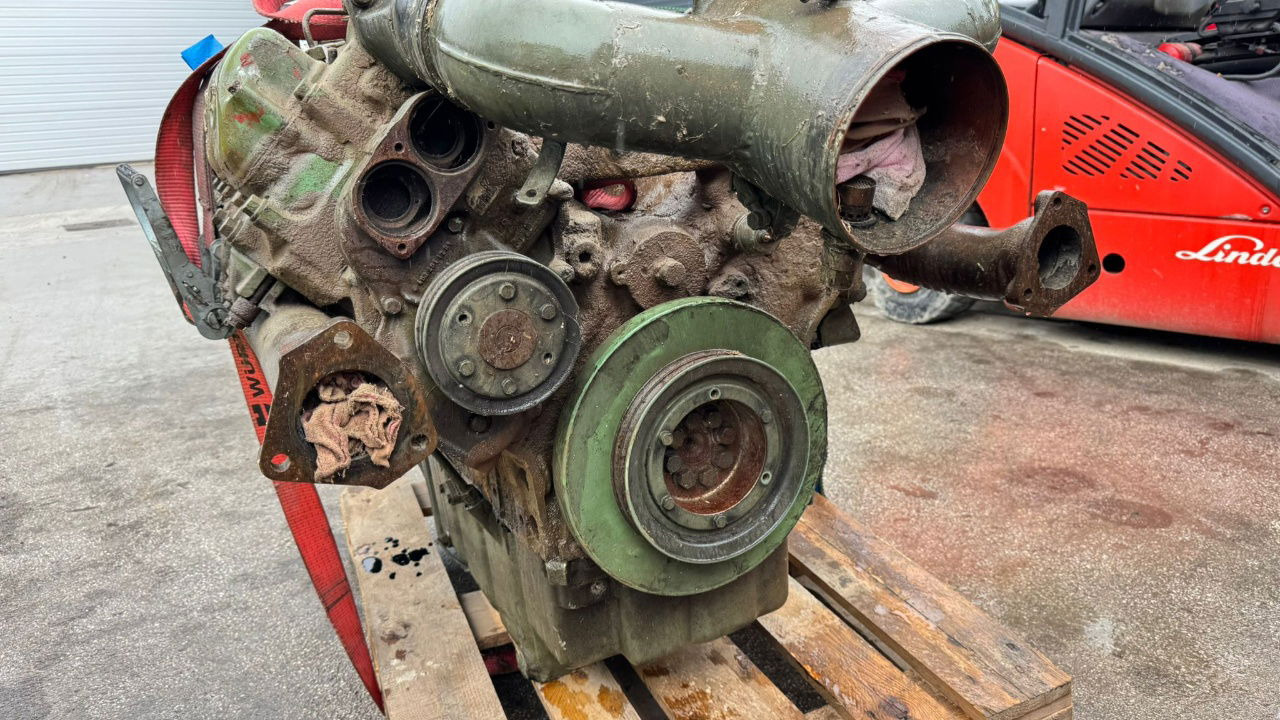 Mercedes-Benz Engine V10 - OM 403.1 - nr.2 - Motor para Camión: foto 2 Mercedes-Benz Engine V10 - OM 403.1 - nr.2 - Motor para Camión: foto 2