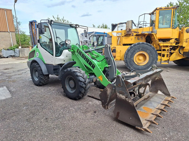 Liebherr L506C - Minicargadora de cadenas: foto 2 Liebherr L506C - Minicargadora de cadenas: foto 2