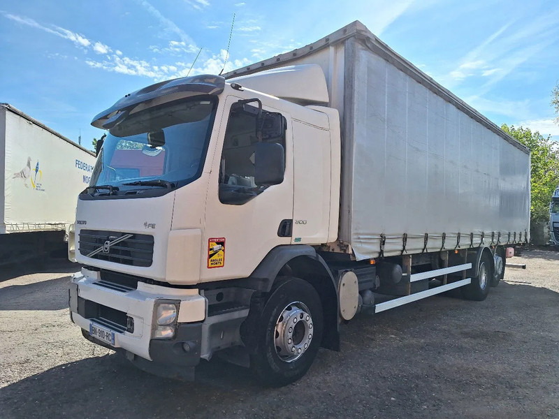 Volvo FE 300 FE 300 - Camión caja cerrada: foto 1 Volvo FE 300 FE 300 - Camión caja cerrada: foto 1