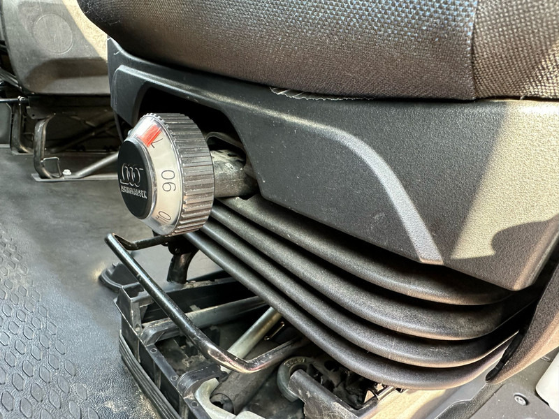 Furgoneta Iveco Daily 35S12 werkhoogte 12 meter APK 17-01-2026: foto 19 Furgoneta Iveco Daily 35S12 werkhoogte 12 meter APK 17-01-2026: foto 19