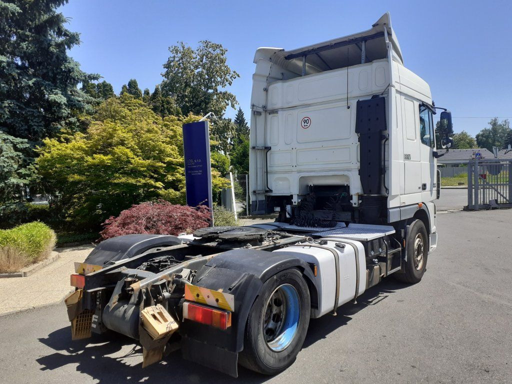 DAF XF105.460 EEV - Cabeza tractora: foto 4 DAF XF105.460 EEV - Cabeza tractora: foto 4