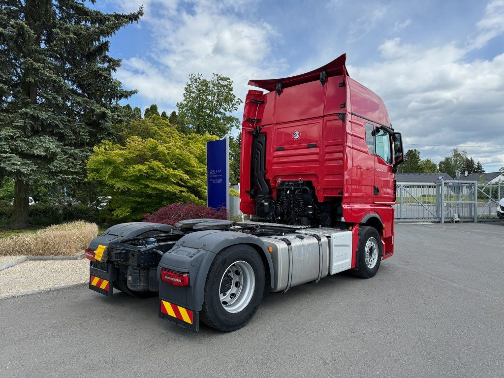 MAN TGX18.470 XXL EURO 6 Retarder - Cabeza tractora: foto 4 MAN TGX18.470 XXL EURO 6 Retarder - Cabeza tractora: foto 4