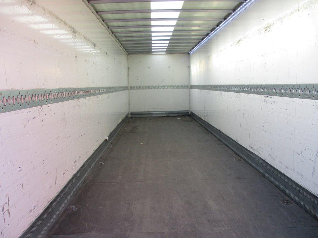 Camión caja cerrada DAF LF 18.290: foto 9