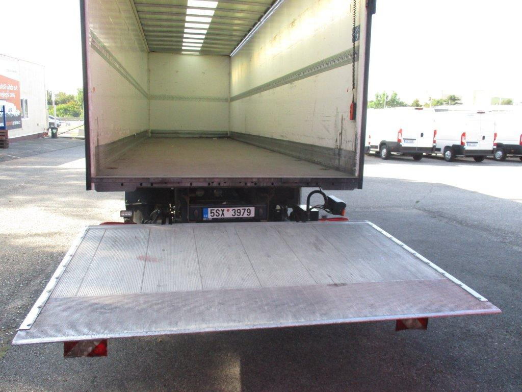 Camión caja cerrada DAF LF 18.290: foto 8