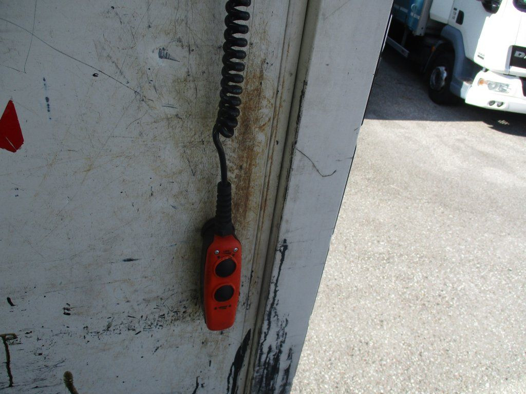 Camión caja cerrada DAF LF 18.290: foto 10