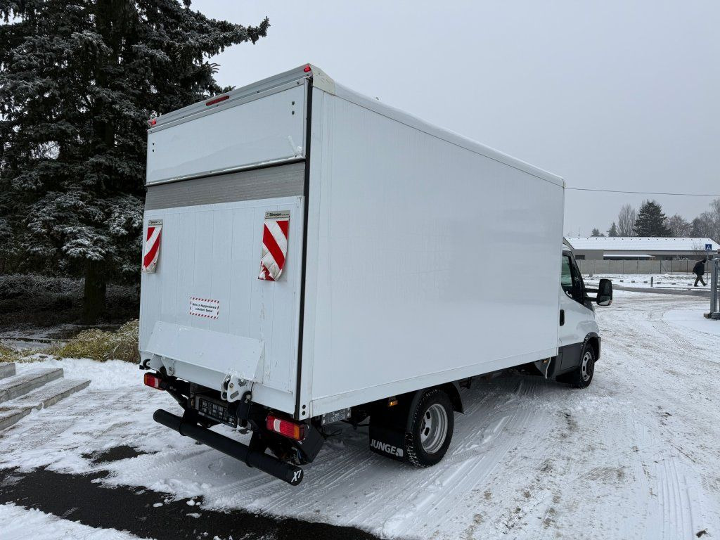 Iveco Daily 35C16 - Furgoneta caja cerrada: foto 4 Iveco Daily 35C16 - Furgoneta caja cerrada: foto 4