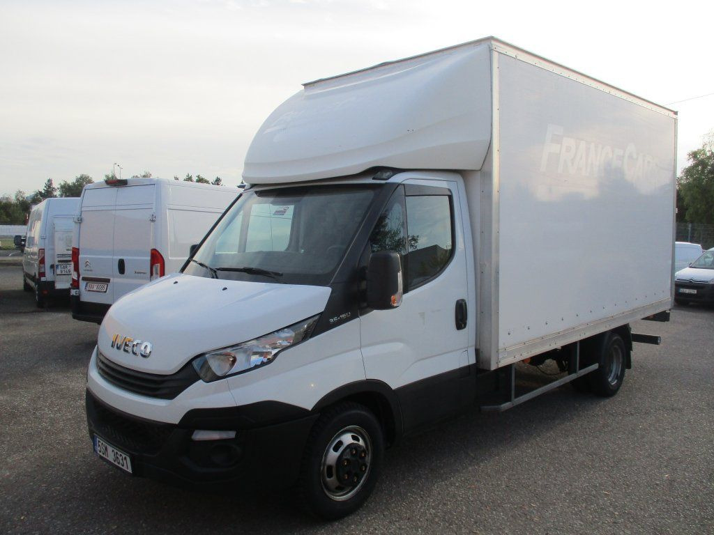 Iveco Daily 35C16 , Höhe 2,3m - Furgoneta caja cerrada: foto 1 Iveco Daily 35C16 , Höhe 2,3m - Furgoneta caja cerrada: foto 1