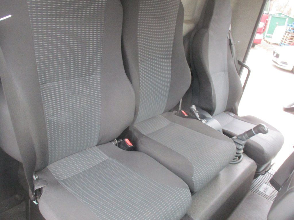 Furgoneta caja cerrada MAN TGL 7.180: foto 19