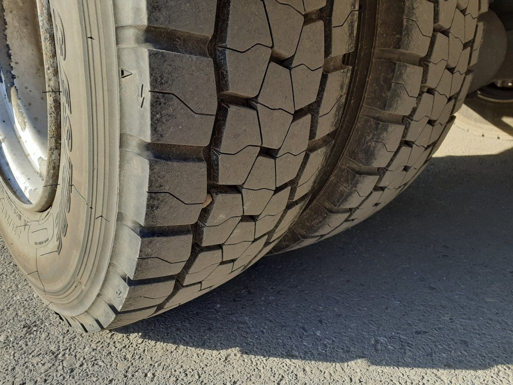 Camión lona Mercedes-Benz 1018 Atego EURO 3: foto 11