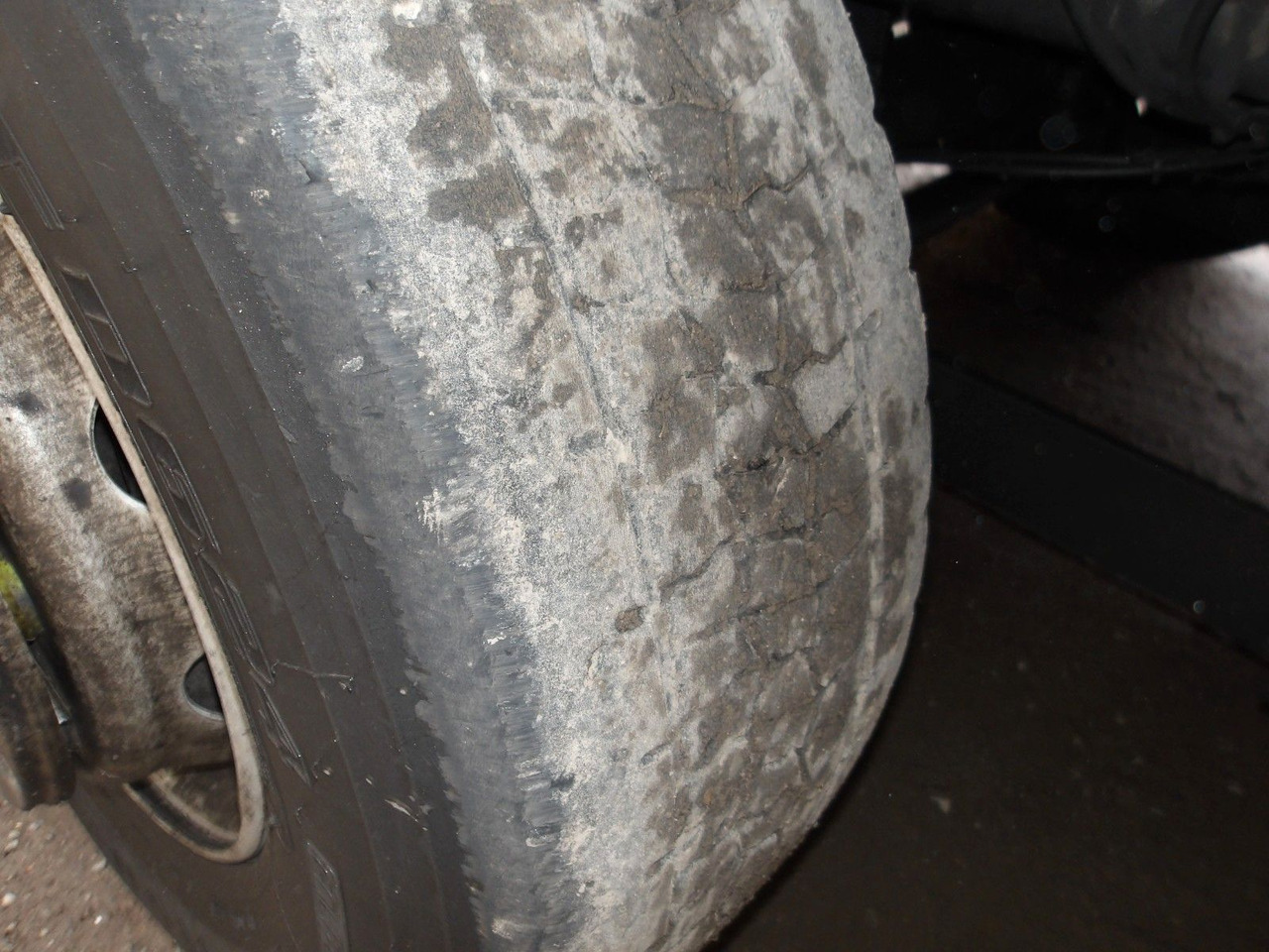 Mercedes-Benz 2548 Actros 6x2 EURO 6 + Schmitz - Camión lona: foto 4 Mercedes-Benz 2548 Actros 6x2 EURO 6 + Schmitz - Camión lona: foto 4