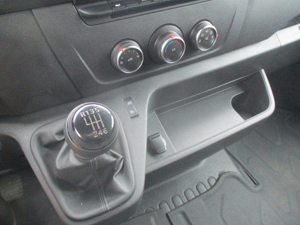 Furgón Renault Master 2.3fci L3H2: foto 16