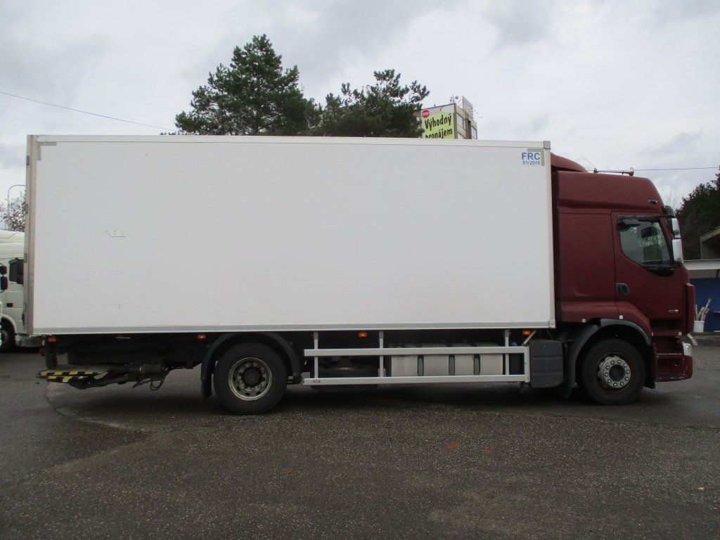 Renault Premium 460 - Camión caja cerrada: foto 4 Renault Premium 460 - Camión caja cerrada: foto 4
