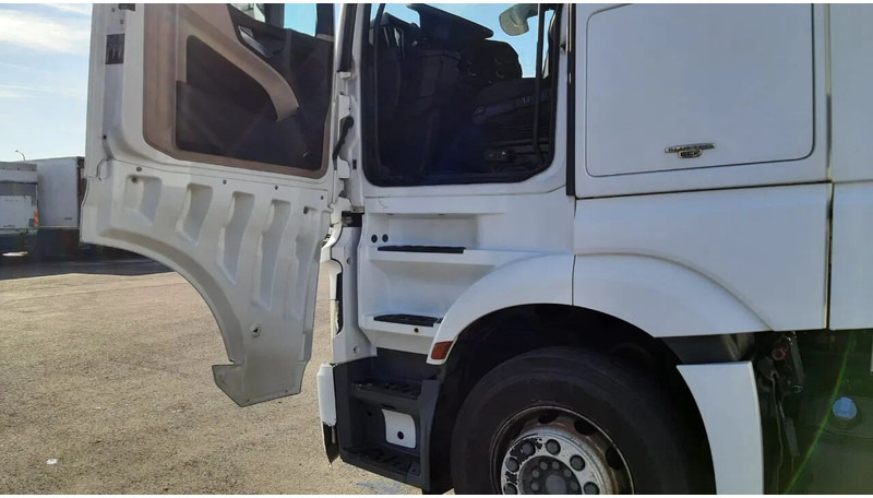 Mercedes-Benz Actros 1845 EEV - Cabeza tractora: foto 4 Mercedes-Benz Actros 1845 EEV - Cabeza tractora: foto 4