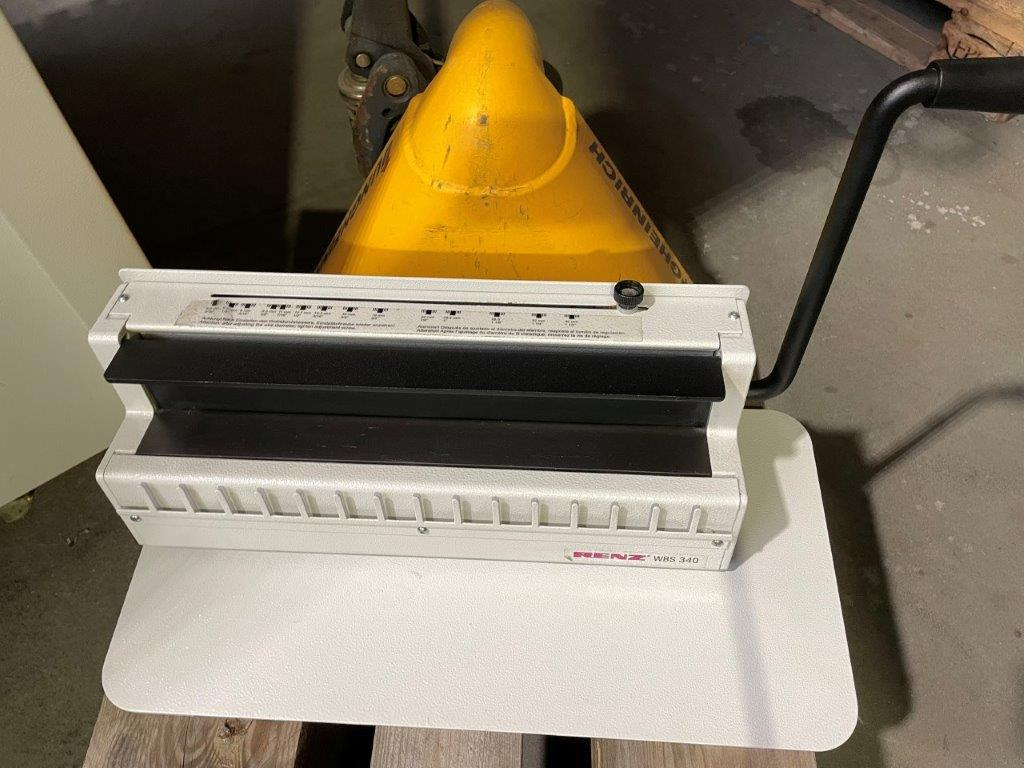 Renz WBS 340 manual closing machine for wire comb binding - Máquina de embalaje: foto 1 Renz WBS 340 manual closing machine for wire comb binding - Máquina de embalaje: foto 1