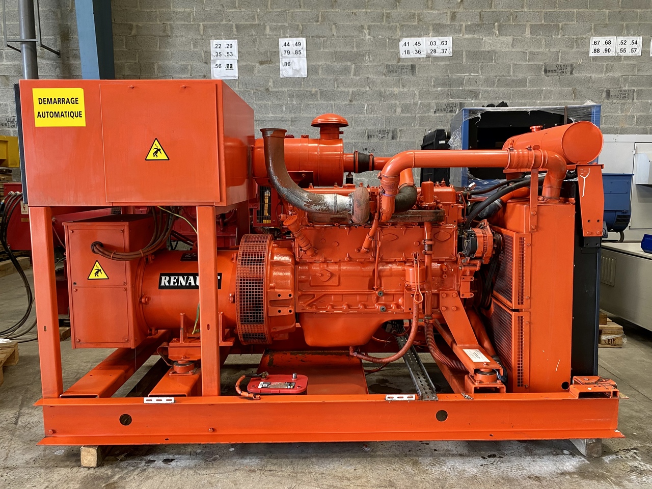 RENAULT 115 kVa diesel - Generador industriale: foto 1 RENAULT 115 kVa diesel - Generador industriale: foto 1