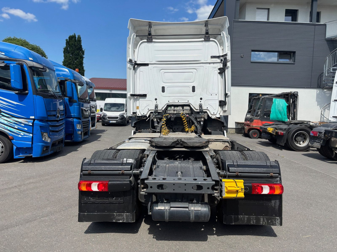 Mercedes-Benz Actros 1840 Kein 1842 1845 Retarder Blatt-Luft - Cabeza tractora: foto 4 Mercedes-Benz Actros 1840 Kein 1842 1845 Retarder Blatt-Luft - Cabeza tractora: foto 4